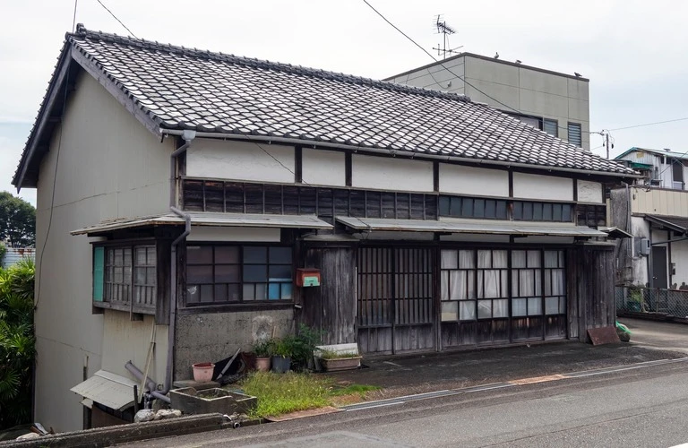 空き家に対応 | 宮崎県都城市の不動産ならすまいる不動産株式会社
